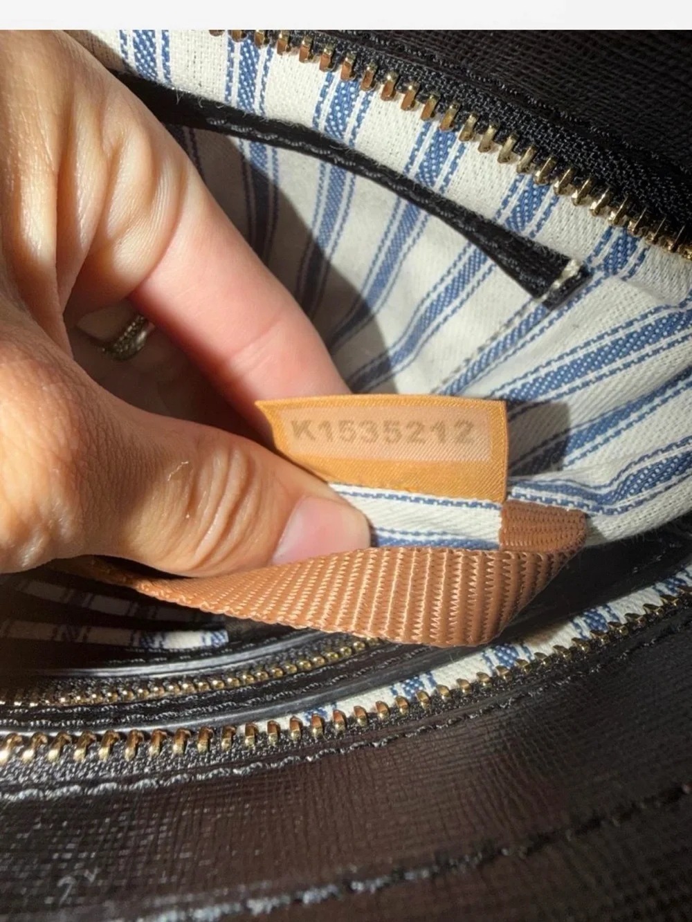 Dooney & Bourke sleek black